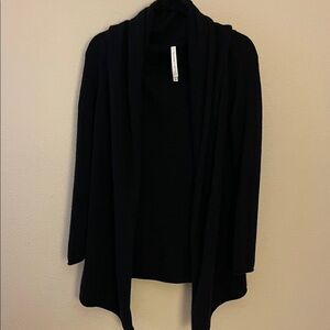 Aritzia The Group by Babaton Outskirt Luxe Cashmere Cardigan black